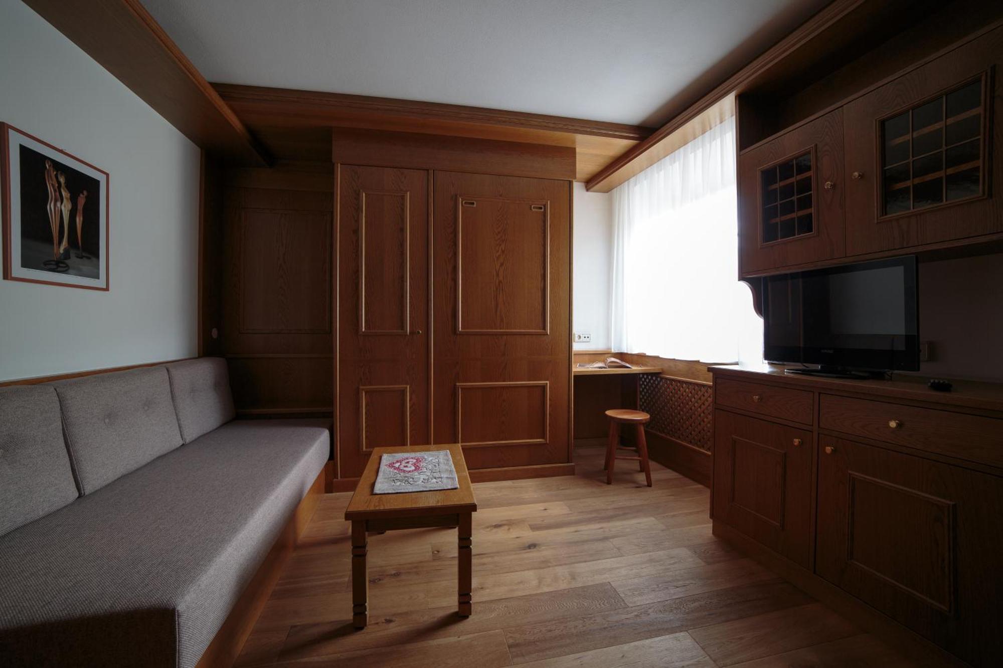 Sapelza Appartementhaus Dobbiaco Bagian luar foto