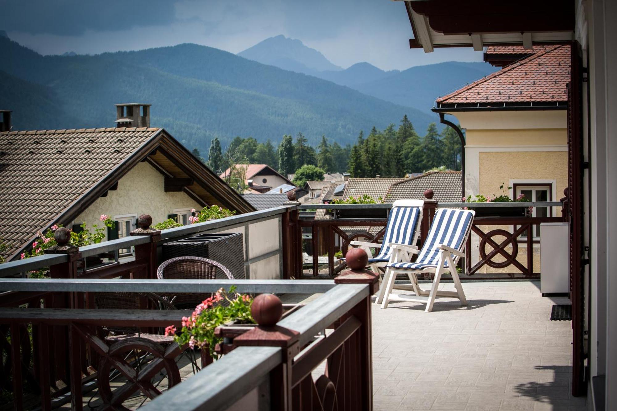Sapelza Appartementhaus Dobbiaco Bagian luar foto
