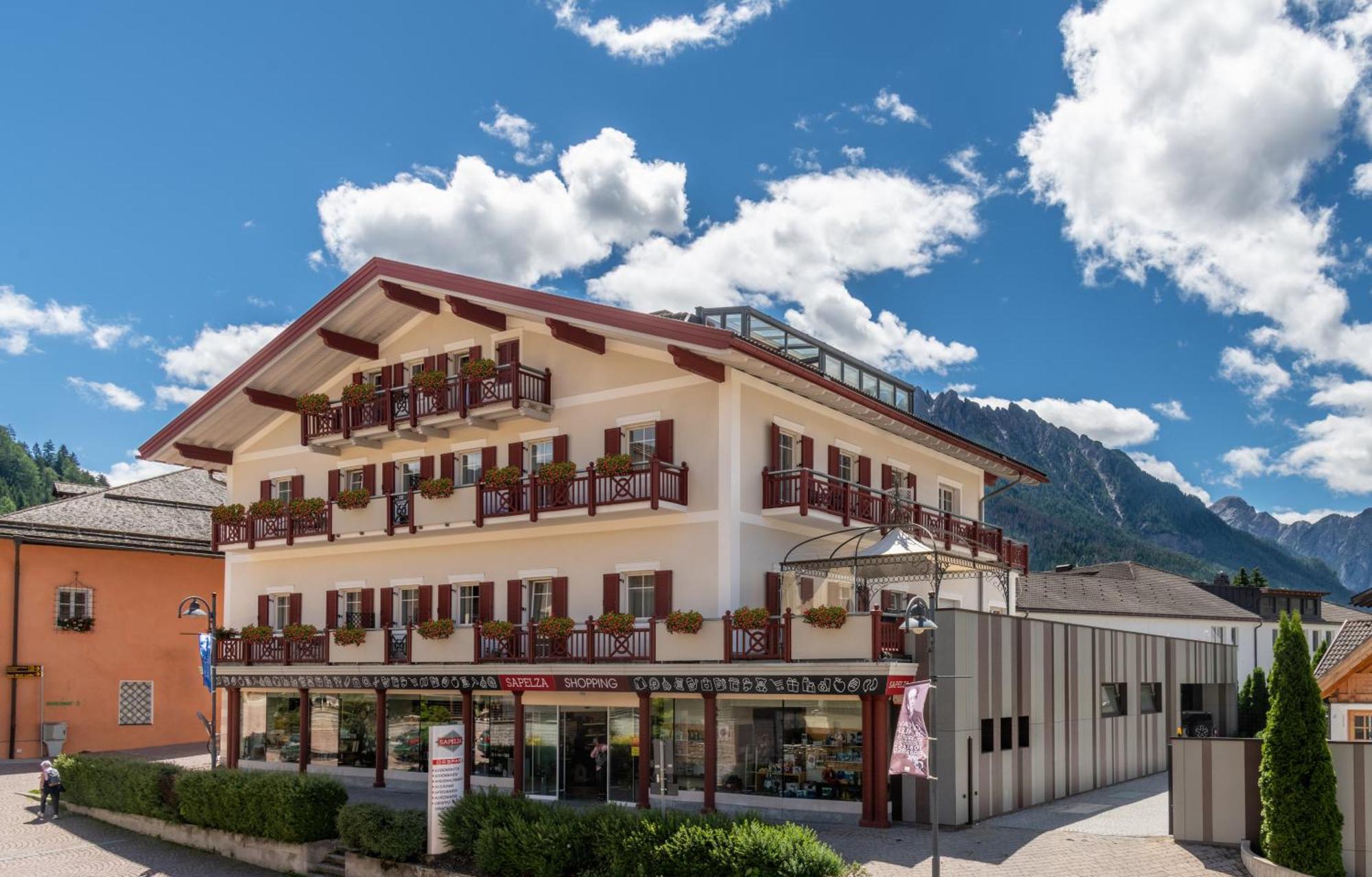 Sapelza Appartementhaus Dobbiaco Bagian luar foto