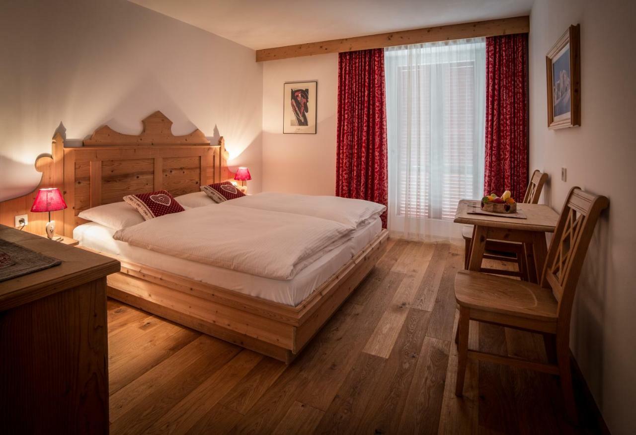 Sapelza Appartementhaus Dobbiaco Bagian luar foto