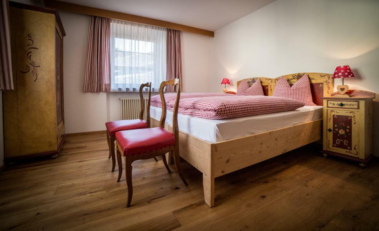 Sapelza Appartementhaus Dobbiaco Bagian luar foto